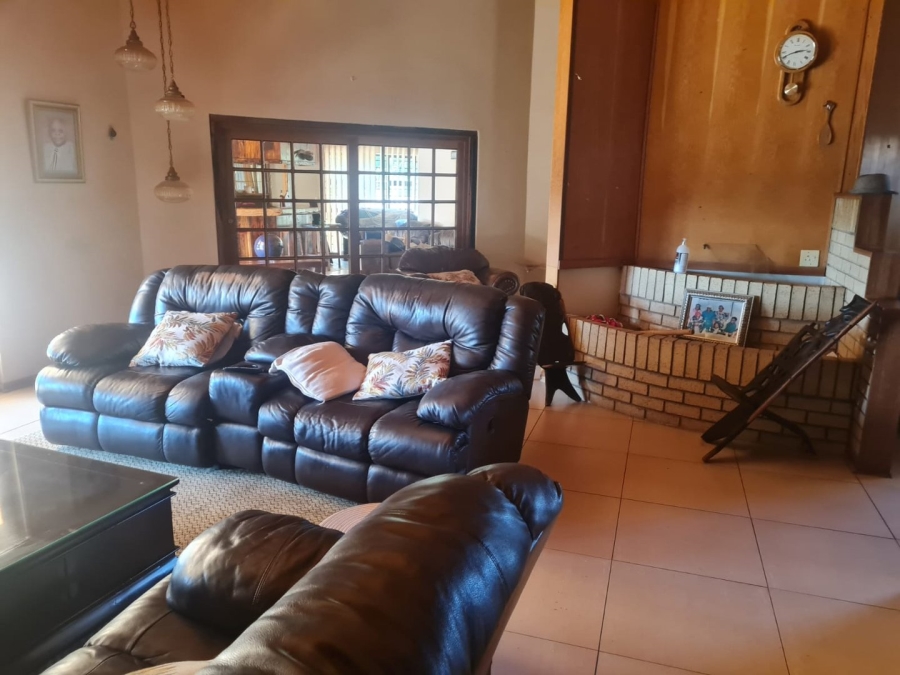 4 Bedroom Property for Sale in Spitskop SH Free State